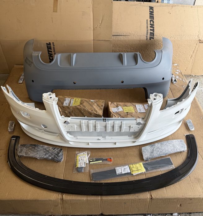 Оригинални нови Audi A4 B7 DTM предна и задна броня с карбонов лип