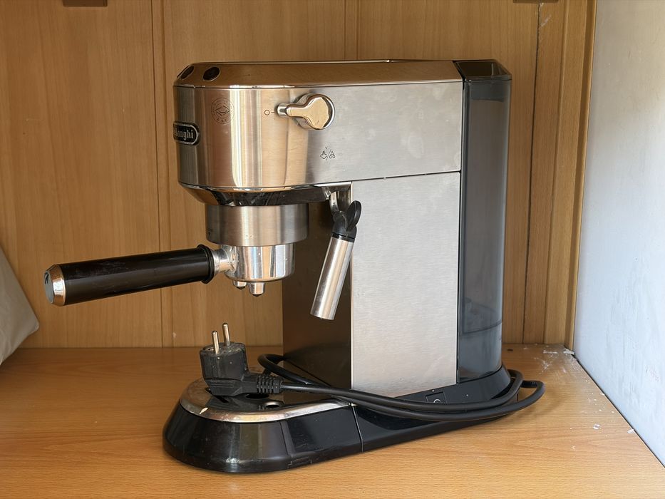 кофемашина DeLonghi