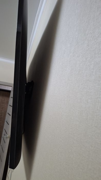 Телевизор продам LG