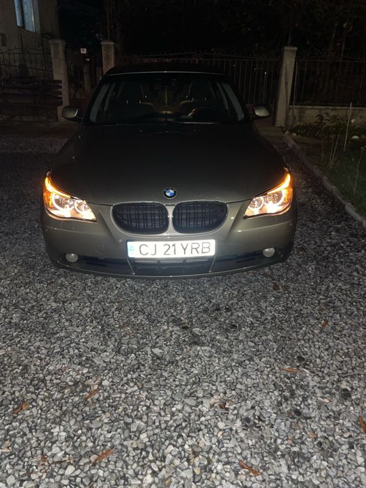 Vând BMW E60, motor 2.5, cutie automată, mașină personală, îngrijită și întreținută.