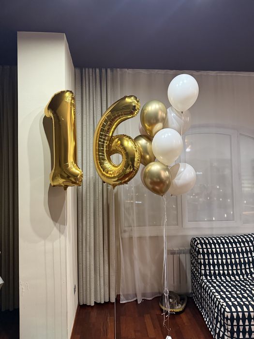 Праздничные гелиевые шары 16 лет