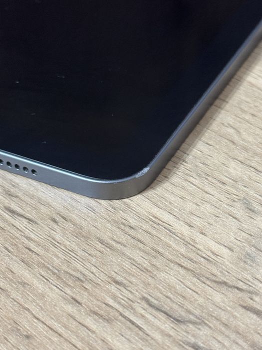 iPad Air 5th generation, 80%, Wi-Fi, 64GB.