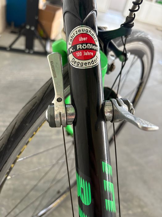 Продавам шосеен велосипед BIANCHI