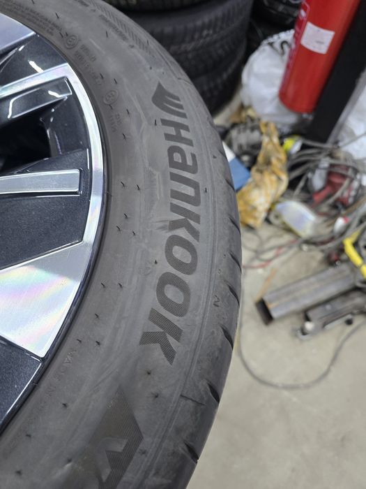 4 Броя 215/55/17 Hankook 2x5,8mm 2x4,8mm 25dot