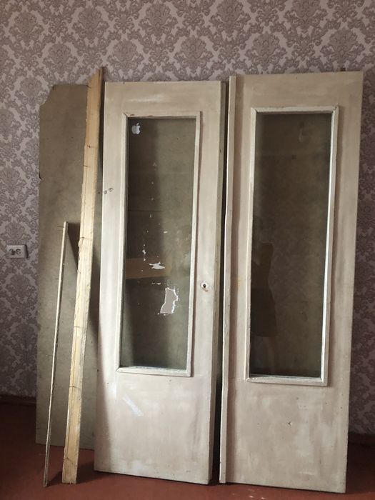 Двери даром отдам