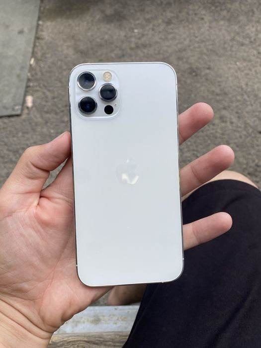 Iphone 12 pro с гарантией