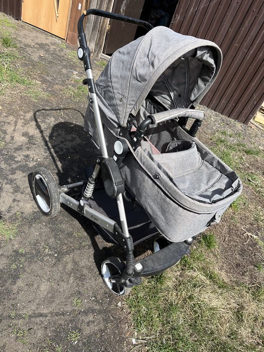 Детская коляска (зима-лето)