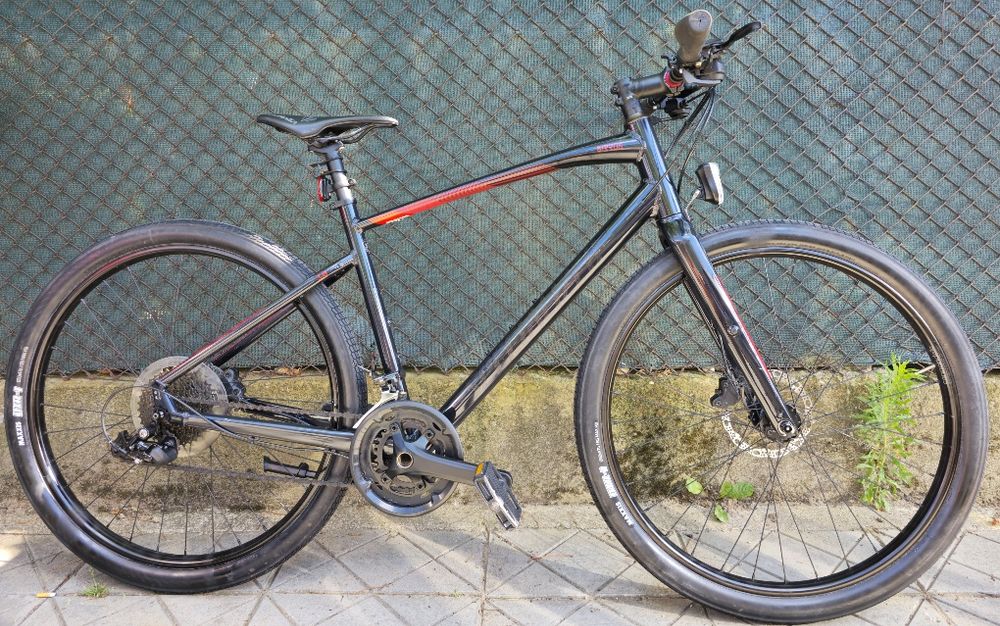 Specialized sirrus 29 M размер 2х9 скорости Проходна ос Хидравлични дискови