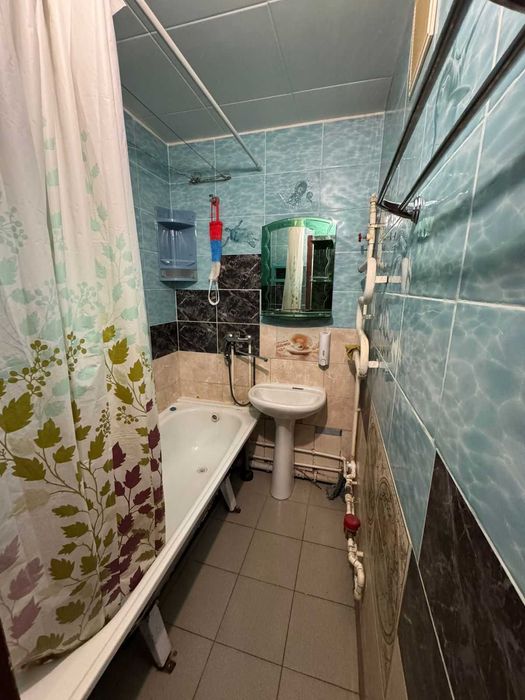 Продам 3 комн квартиру район Береке