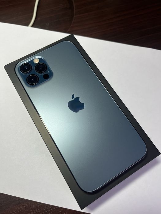 Продам iPhone 12Pro 256гб