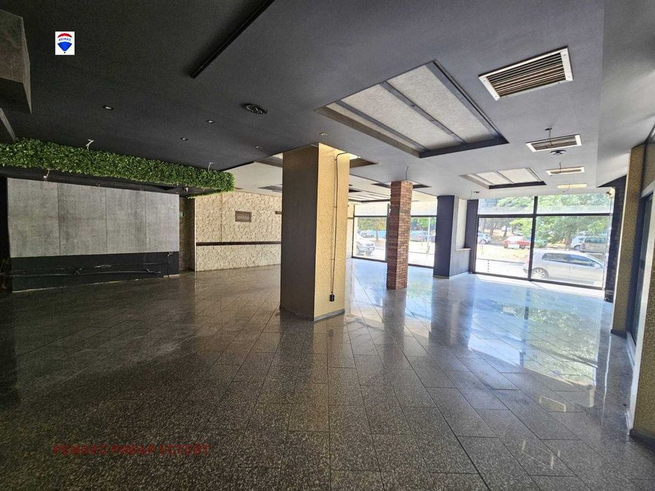 Продава се Заведение в Русе, Здравец Изток - 240 кв.м за 1734 €/кв.м - Снимка #3