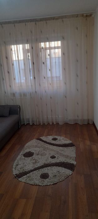Închiriez apartament 2 camere