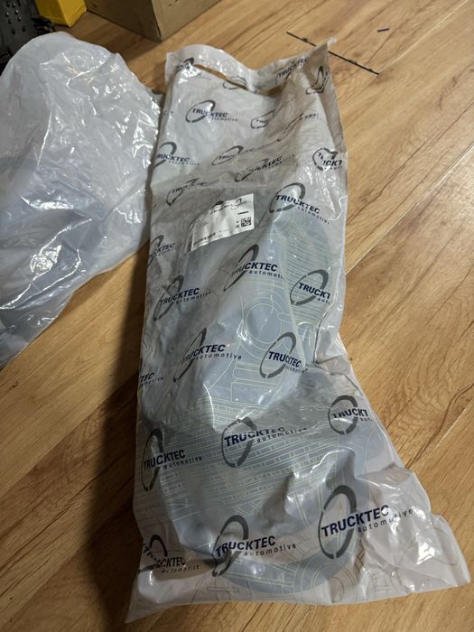 Cheder usa fata si spate stinga si dreapta mercedes w201 190