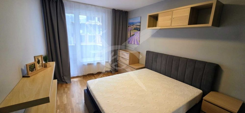 Двустаен апартамент в кв. Кръстова вада №135342