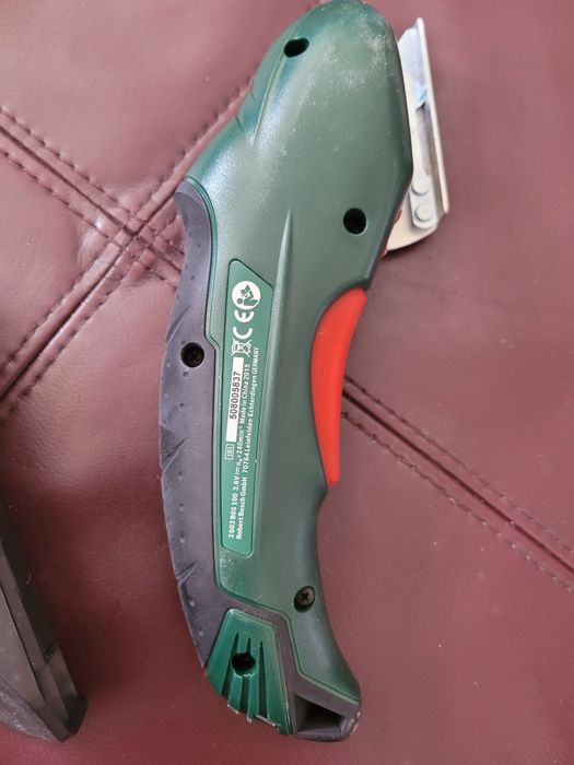 Bosch Xeo, mașina de tăiat covoare