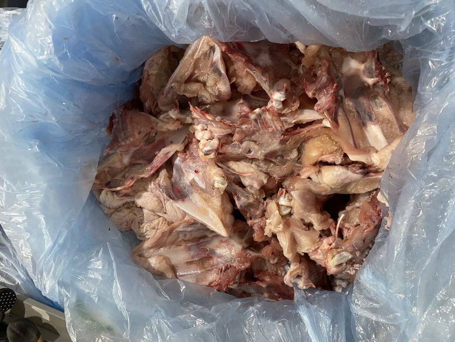 Продается кости куриные каркас от грудки