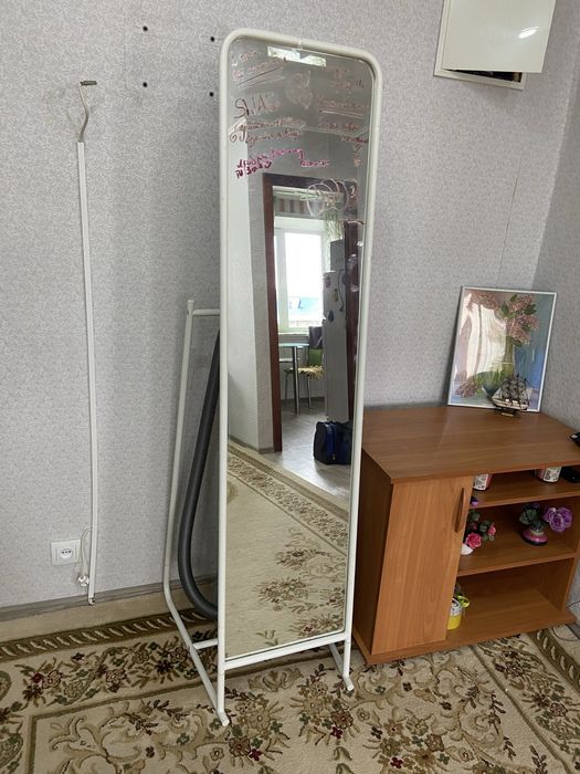 Продам напольное зеркало Ikea