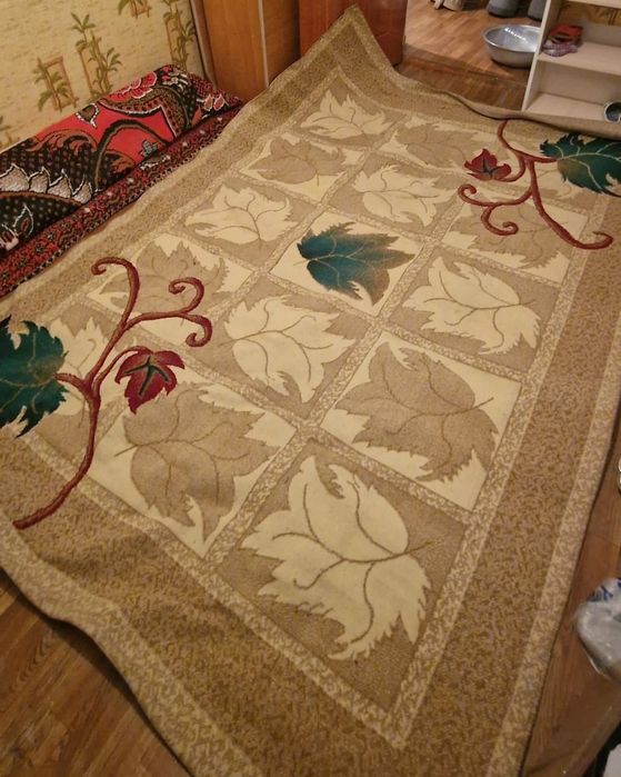 Ковёр 3шт., ковровые дорожки 2шт.