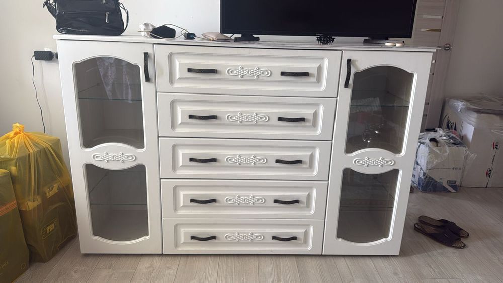 Продам комод отличного качества