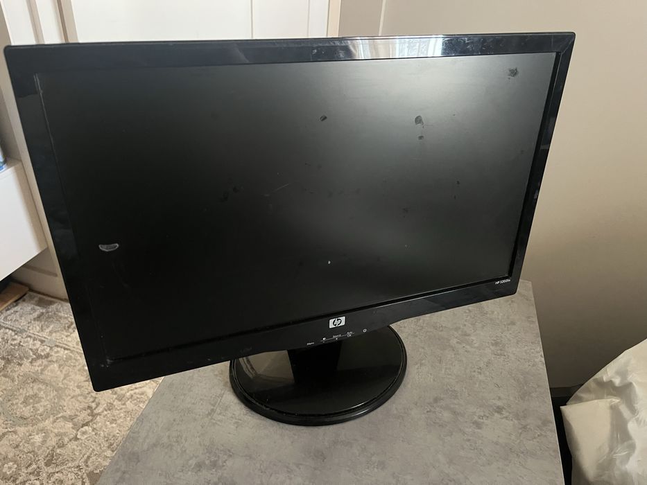 Монитор hp продаю
