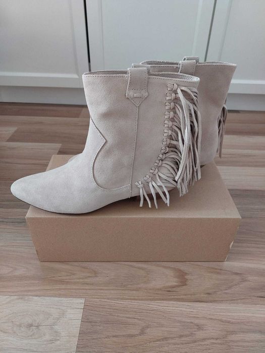 Cizme scurte,ZARA,masura 39/38, NOI