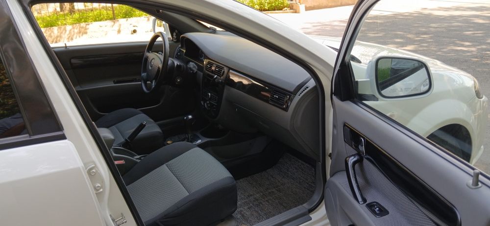 Chevrolet Lacetti Gentra 2016yil avtomat