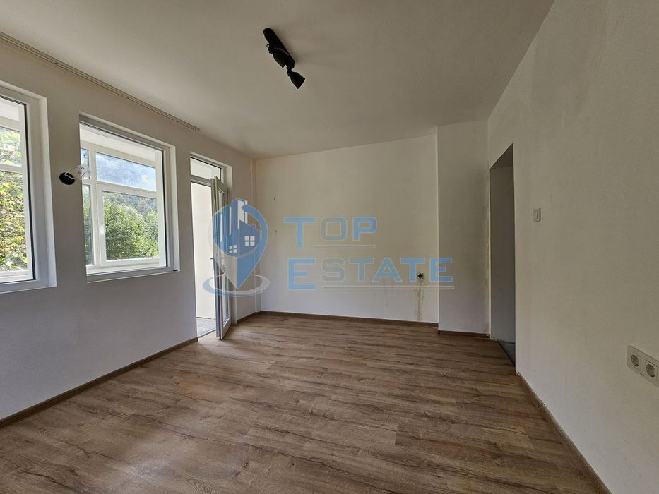 Продава се Четиристаен апартамент в Велико Търново, Асенов - 90 кв.м за 1109 €/кв.м - Снимка #2