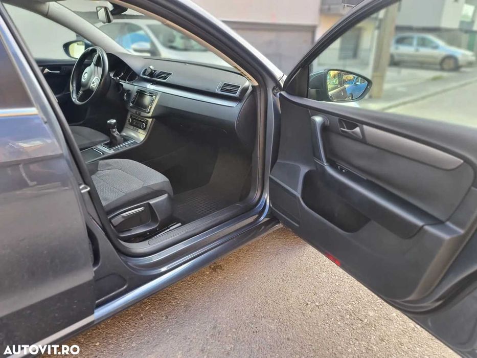 Vand Volkswagen Passat B7 2.0 TDI 140 CP 150K KM- 2011