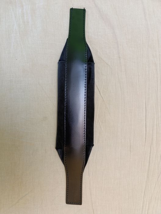 Продавам професионални  колани за акордеон. Калъфи аксесуари