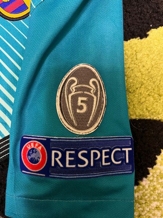 tricouri  cu Messi chempions