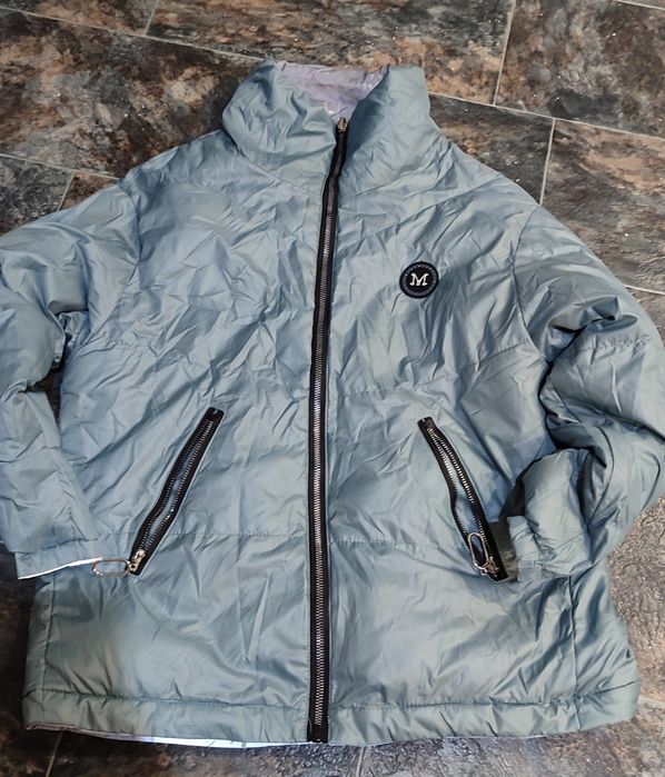 Продам праздничн платья 2000