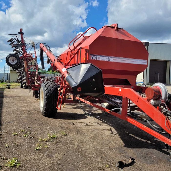 Трактор Buhler 2375