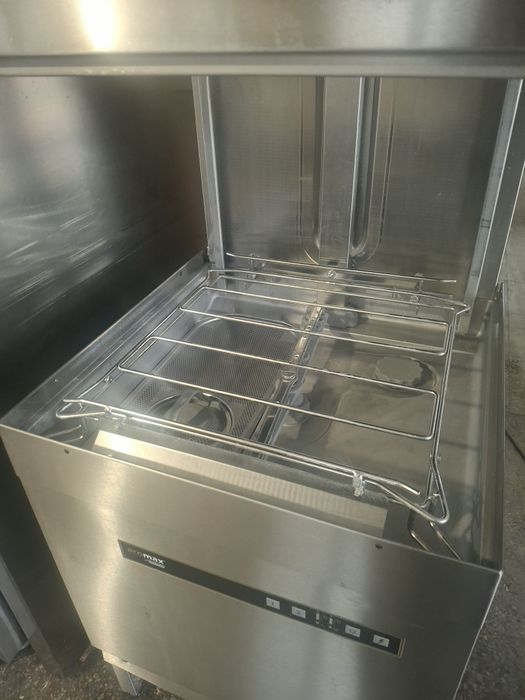 Съдомиална мшина професионална HOBART