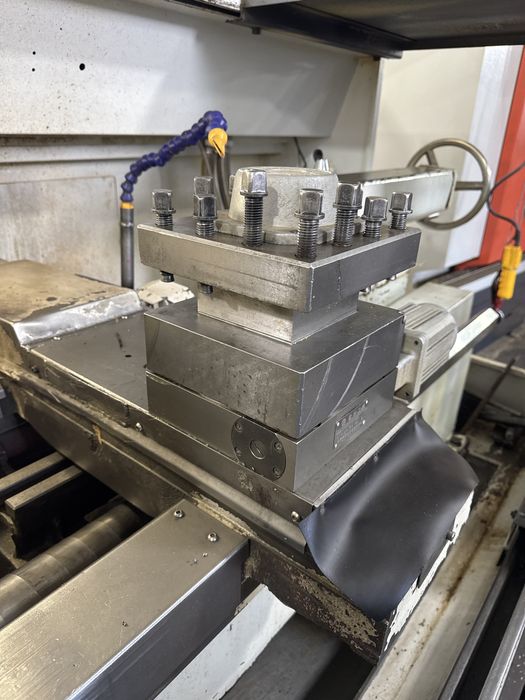 Токарный станок с ЧПУ