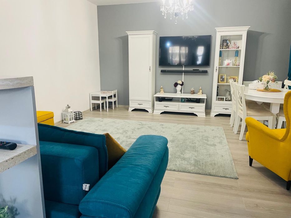 CASĂ de închiriat / 3camere + curte