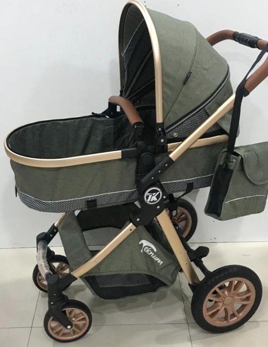 Срочно продаётся коляска 2в1