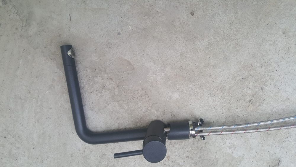 Robinet bucatarie negru  cromat calitativ