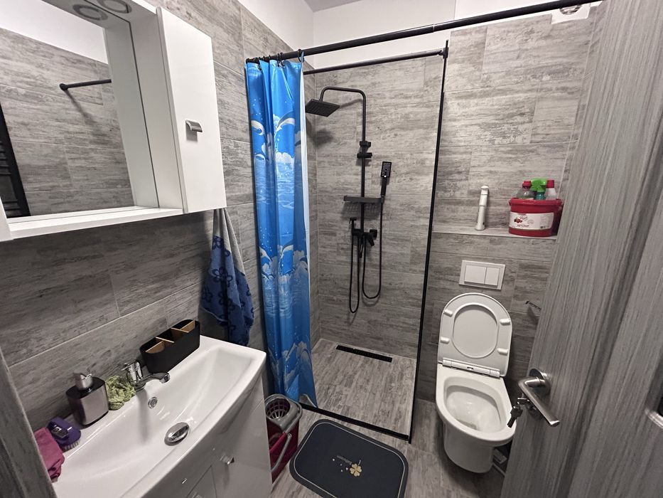 Inchiriez apartament in bloc nou zona Ciuperca