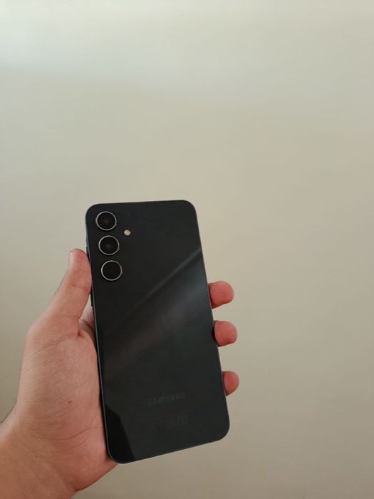 Samsung a 55 ideal tinniq 256