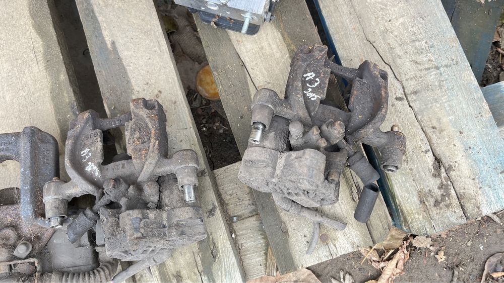 Etrier stanga dreapta spate audi a3 8v electrici piese dezmembrari