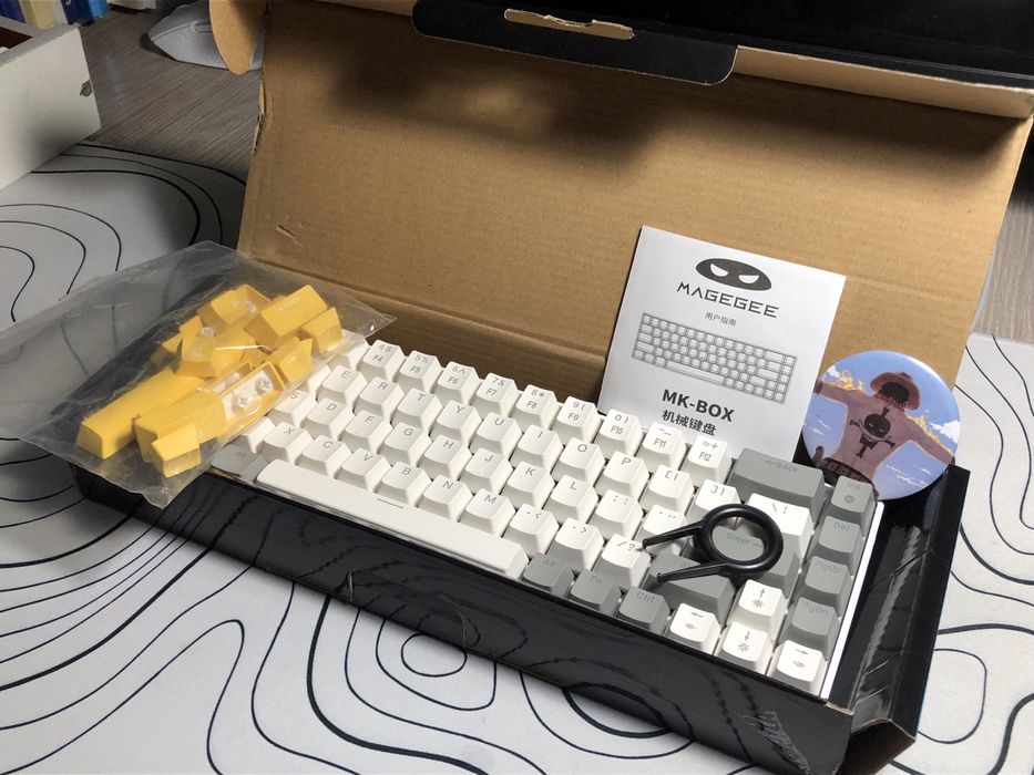 Продам клавиатуру MageGee MK-box 65%