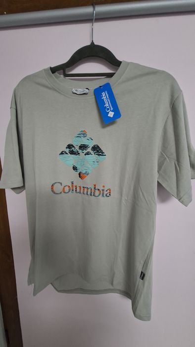 Tricouri de  barbati diferite dimensiuni modele si culori