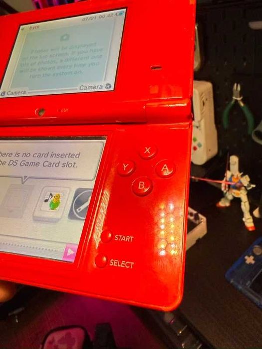 Consola Portabila Nintendo DSi cu probleme
