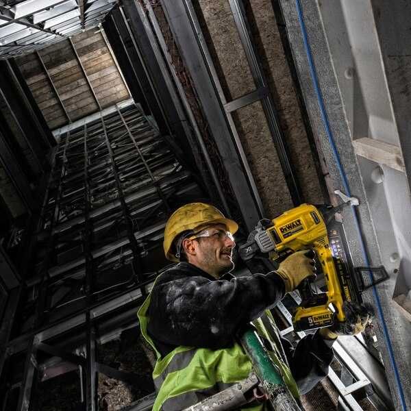 Акумулаторен такер за бетон DeWALT DCN890P2, 18V, 13-57mm