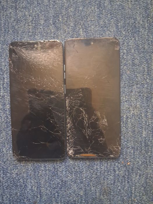 Vand telefoane motorola si samsung