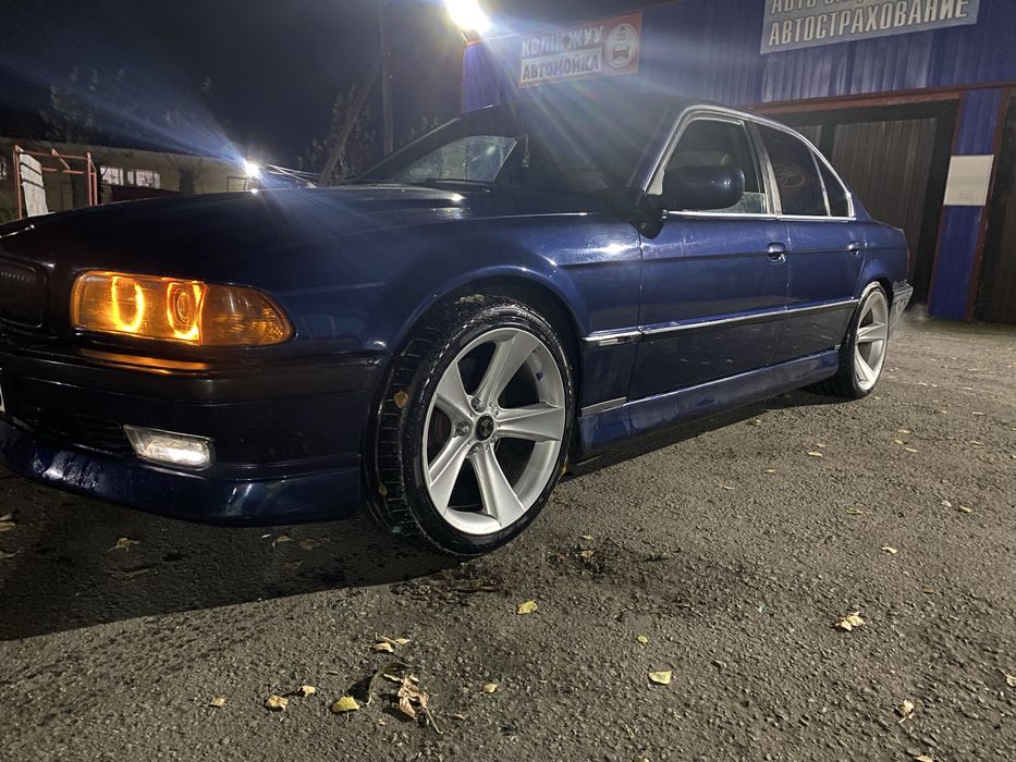 Продам БМВ 730 бумер.