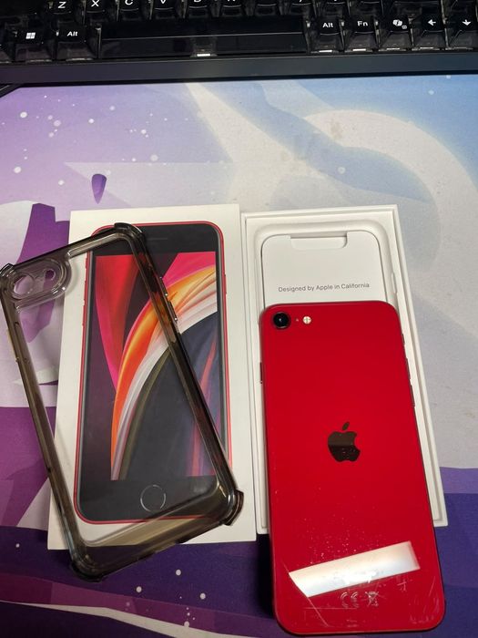 iPhone SE 2020 roșu 64gb