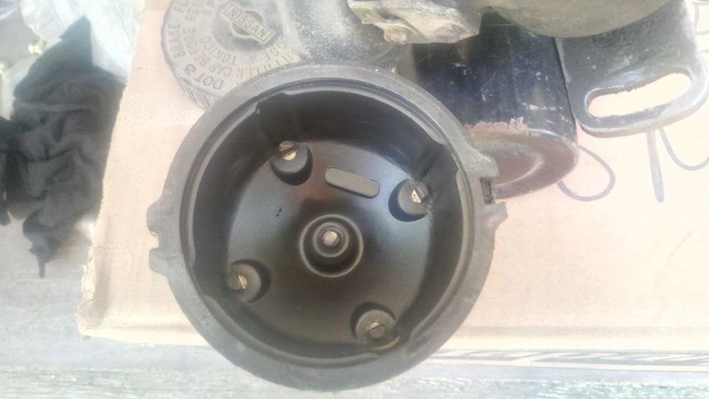 Продавам авточасти за Nissan Micra K10