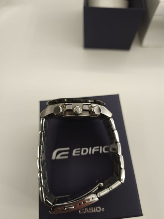Casio Edifice EFS-S550DB-1AVUEF хронограф