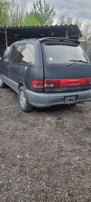 Машину продам по запчестям.